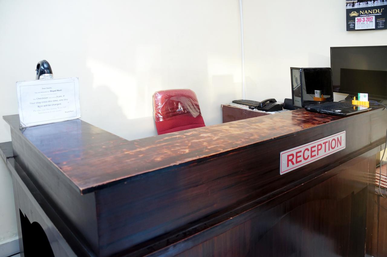 Hotel Royal Nest Vandiperiyār Extérieur photo