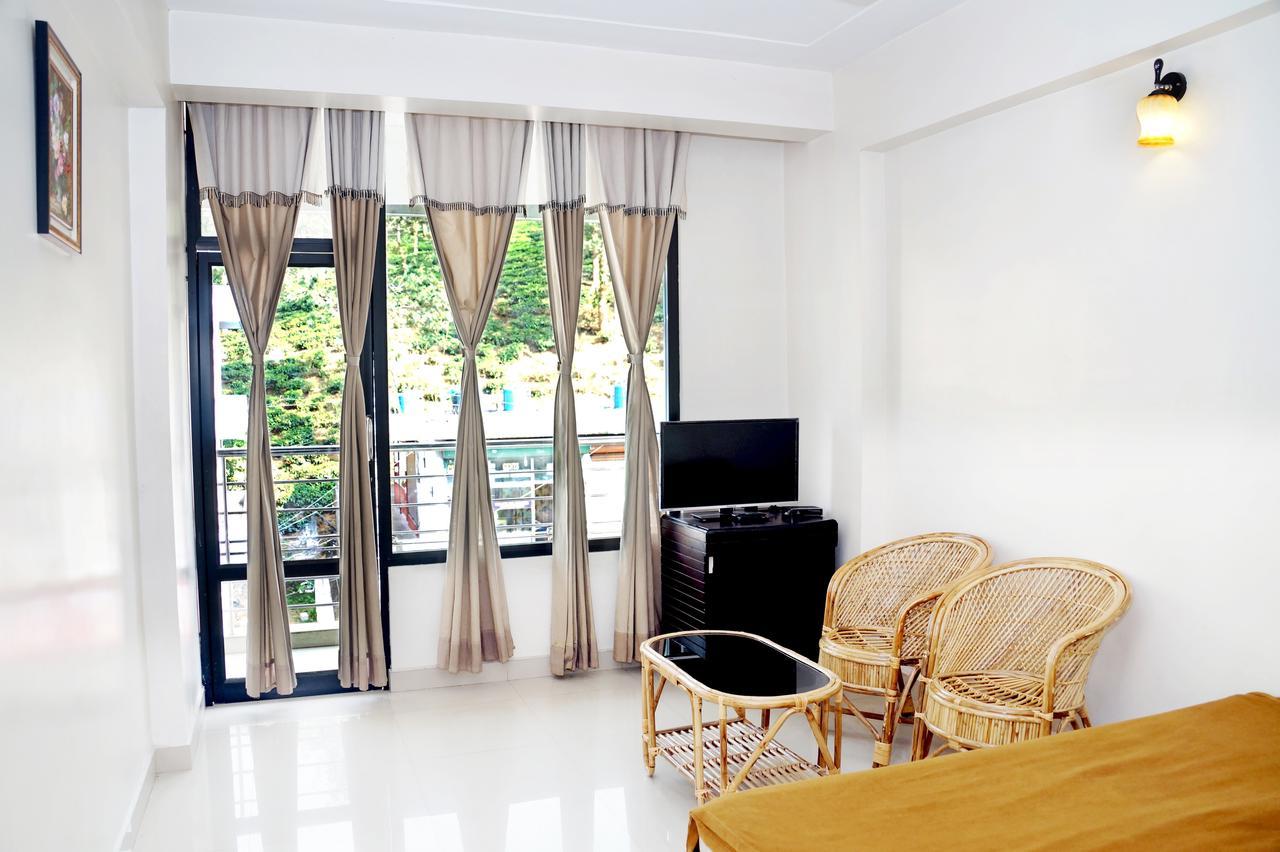 Hotel Royal Nest Vandiperiyār Extérieur photo
